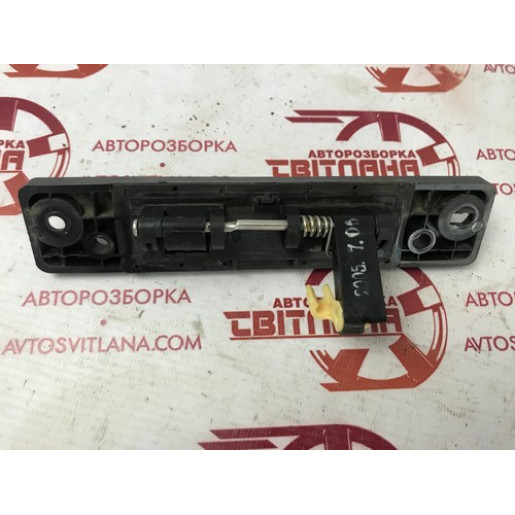 Ручка багажника наружная Kia Sorento 2002- 812603E000